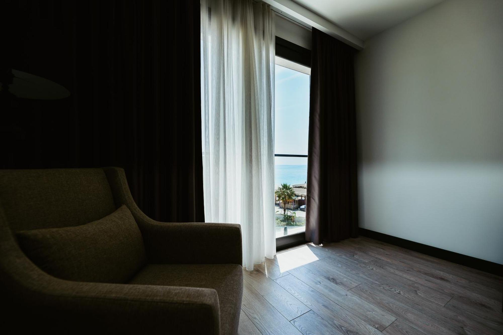 Palladium Hotel- Private Included Guest house Dhermi