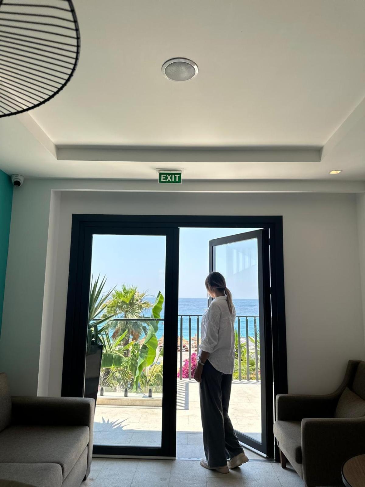 Palladium Hotel- Private Included