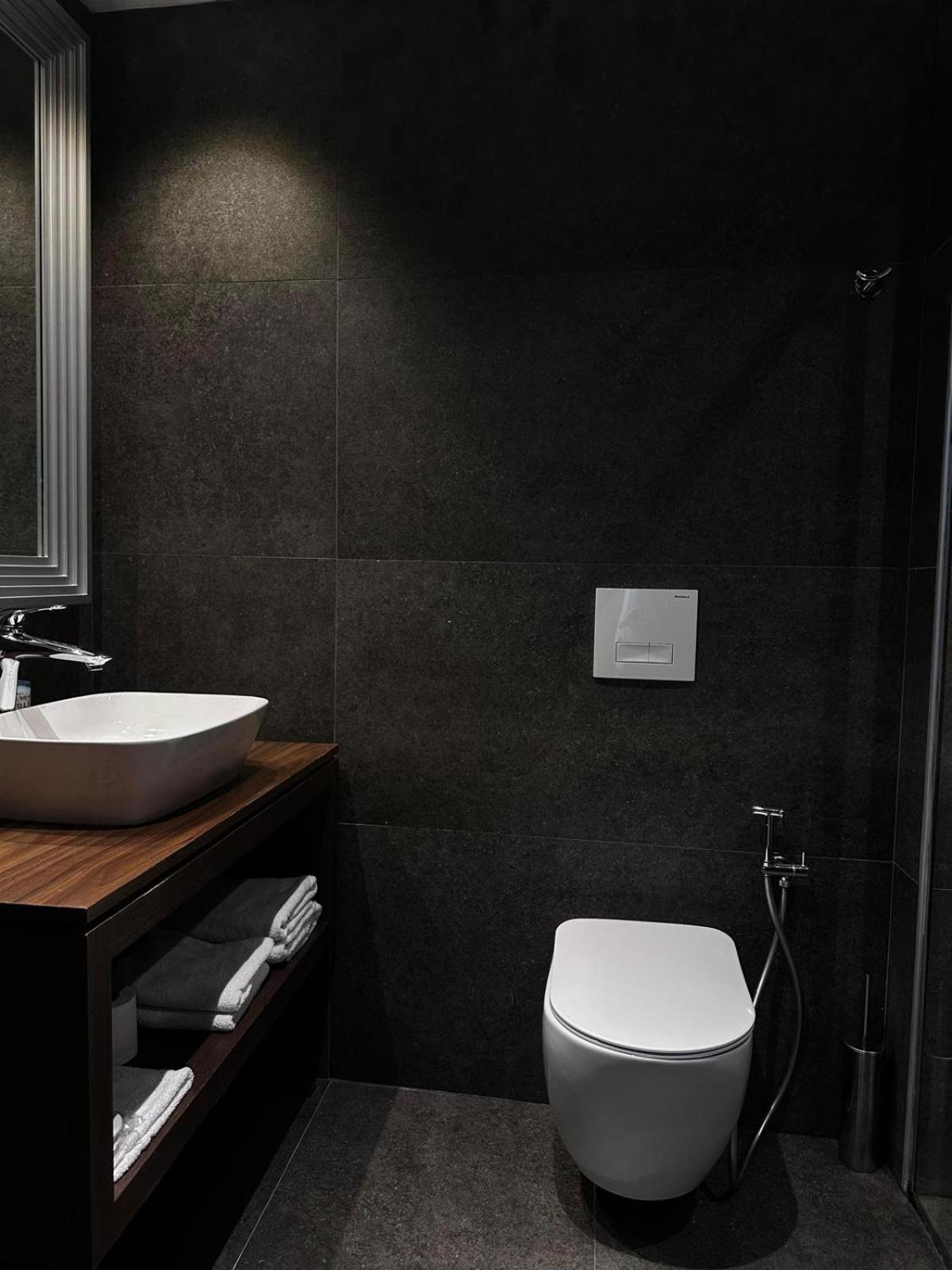 Palladium Hotel- Private Included Guest house Dhermi